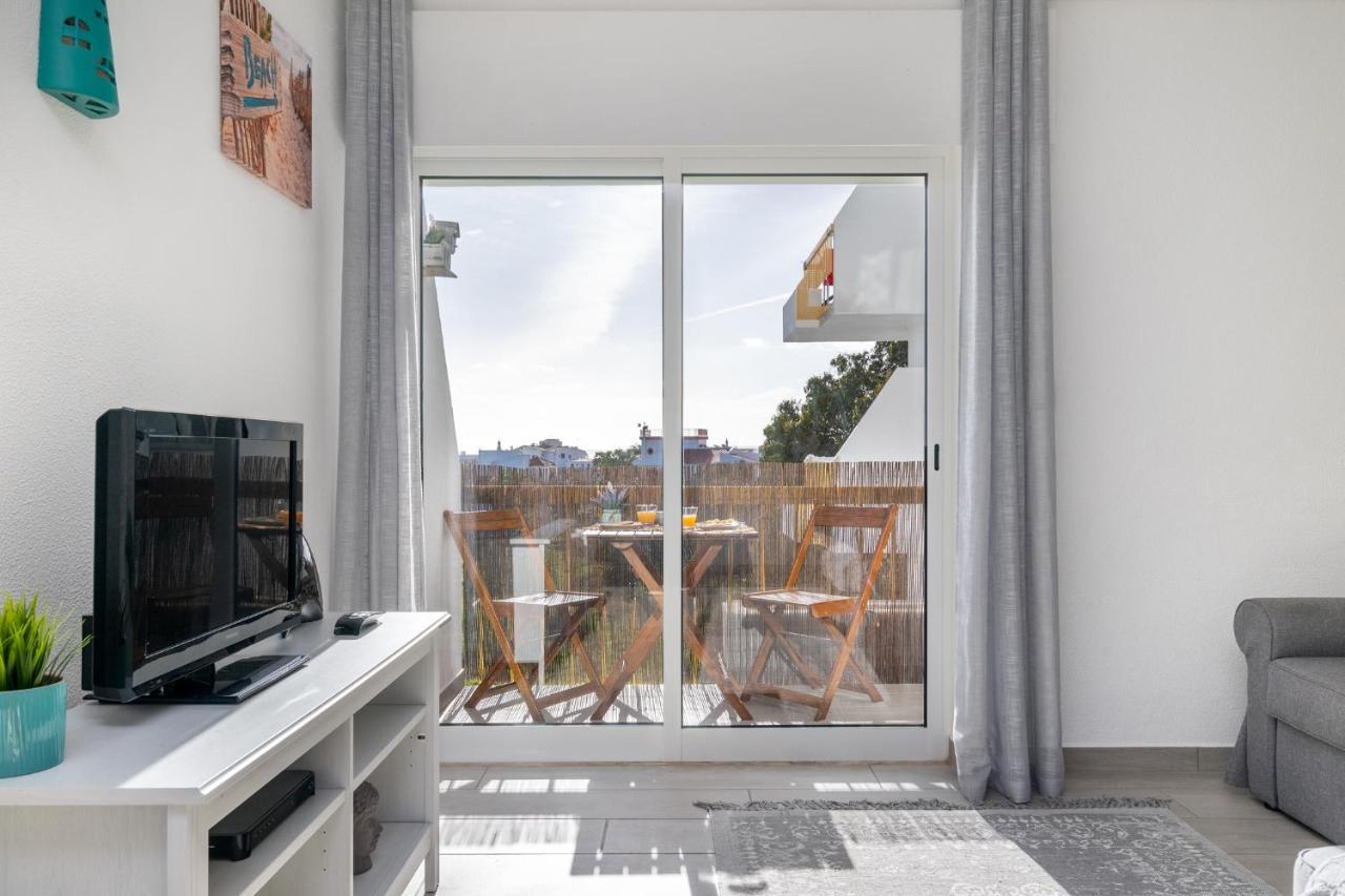 Cor Do Mar - Sunny, Clean And Spacious With Sea View, In - Very Close Walking Distance To The And Village * Alvor