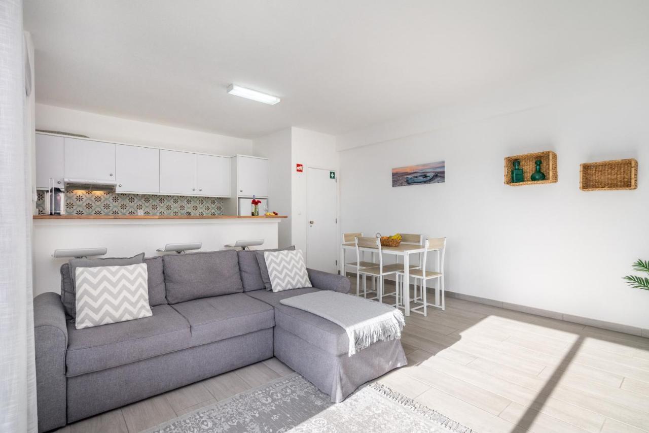 Appartement Cor Do Mar - Sunny, Clean And Spacious With Sea View, In - Very Close Walking Distance To The And Village *