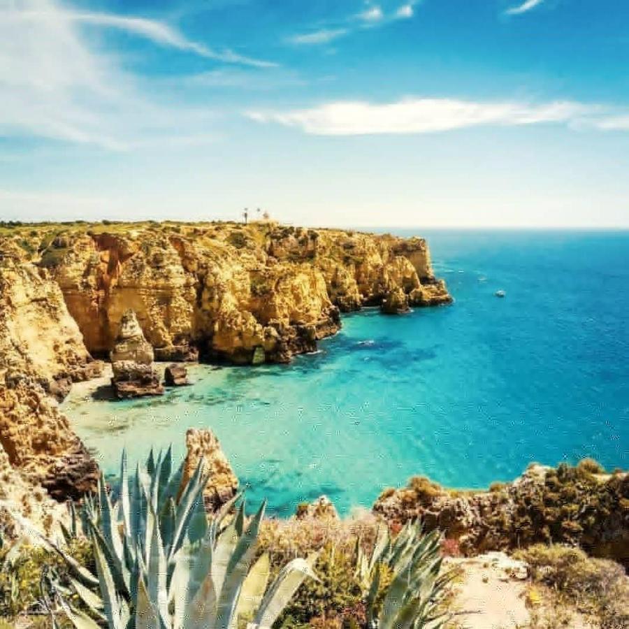 Cor Do Mar - Sunny, Clean And Spacious With Sea View, In - Very Close Walking Distance To The And Village Alvor